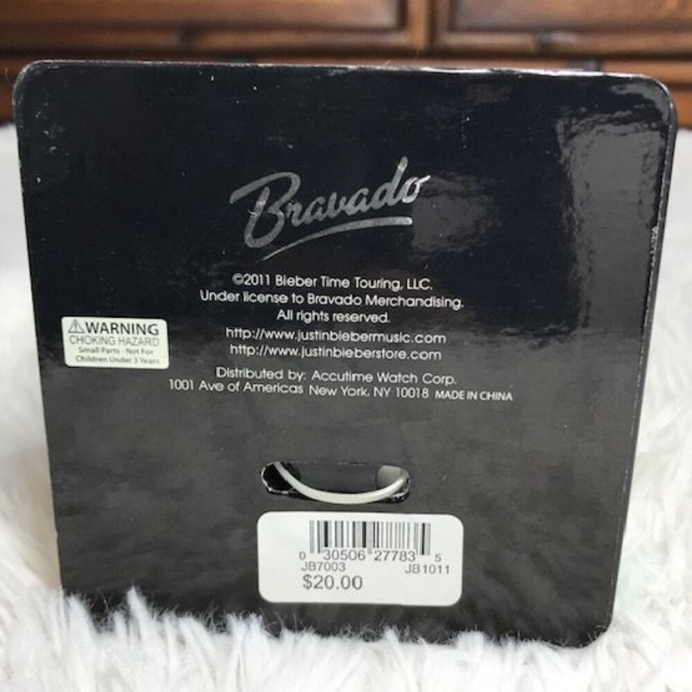 Bravado Justin Bieber Signature Rubber Stainless Steel Back Watch - Picture 12 of 13